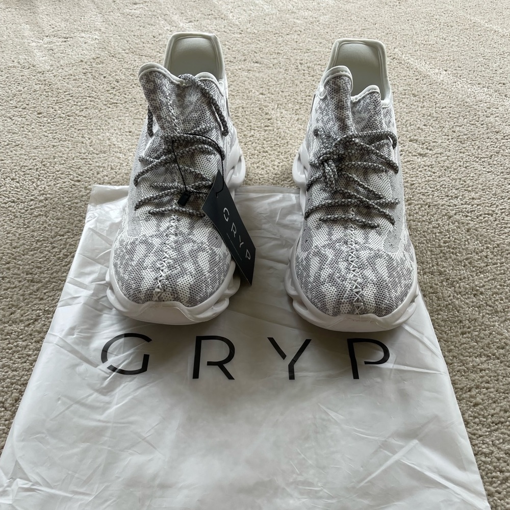 Men’s NWT Gryp fashion sneakers size 44